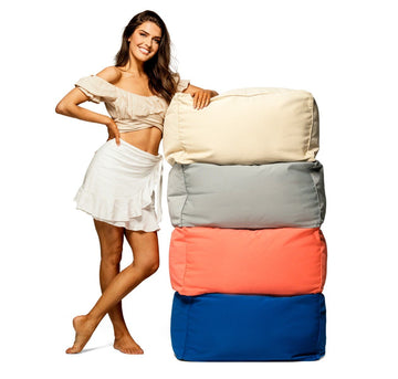 Copacabana Outdoor Ottoman lady with 4 colours
