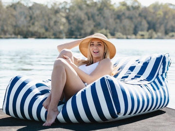 Costa Premium double bean bag navy stripes lady laughing